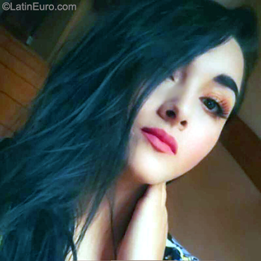 Date this charming Colombia girl Sandra from MANIZALES CO31541