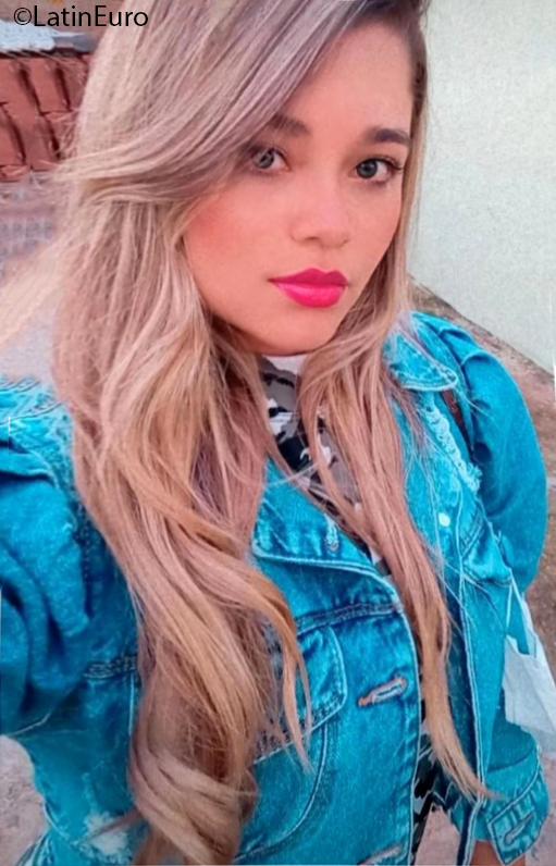 Date this passionate Brazil girl Sanara from Goiania BR11812