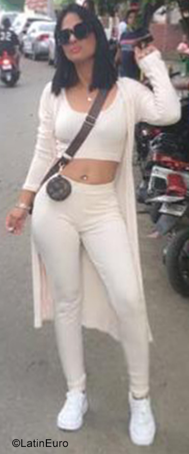 Date this beautiful Dominican Republic girl Yahaira from Santiago DO40780