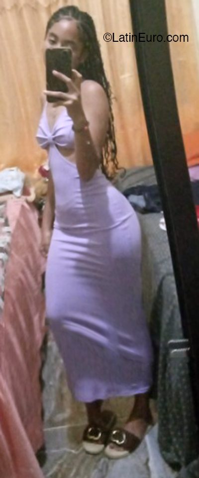 Date this exotic Dominican Republic girl Yubeidy from Santo Domingo DO44730