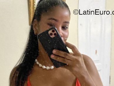 Date this charming Dominican Republic girl Julieta from Santo Domingo DO53731