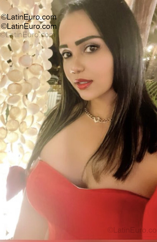 Date this sultry Dominican Republic girl Josefina from Hatomayor DO54906