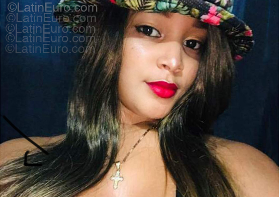 Date this attractive Dominican Republic girl Abigail from Santiago DO55209