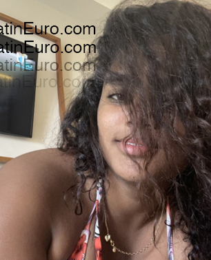 Date this voluptuous Dominican Republic girl Yulianny from Higuey DO55246