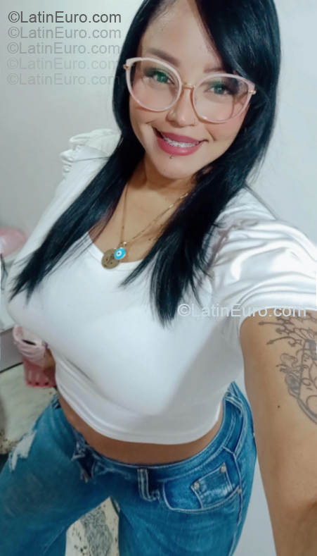 Date this sensual Colombia girl Nohemi from Cucuta CO33433