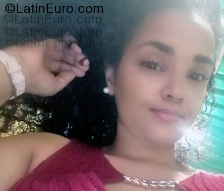 Date this cute Colombia girl Carolina from Barranquilla CO33465