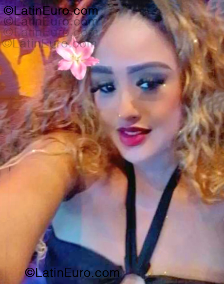 Date this good-looking Dominican Republic girl Stephany from Higuey DO55381