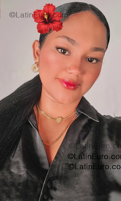 Date this pretty Venezuela girl Fernanda Mirianny from Caracas VE5331