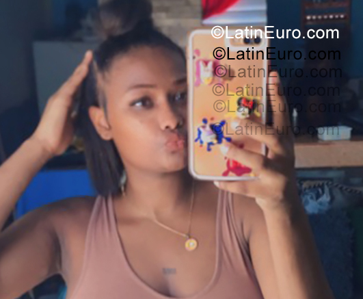 Date this cute Dominican Republic girl Patricia from Bajos De Haina DO55412