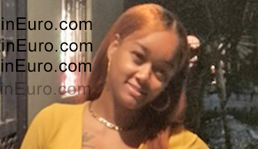 Date this young Dominican Republic girl Dayla from Santo Domingo DO55423