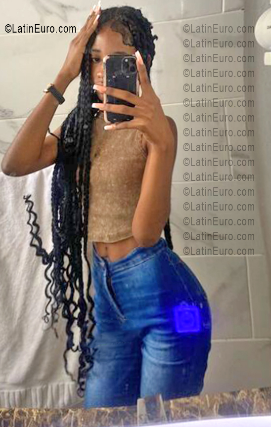 Date this exotic Dominican Republic girl Kame from Santiago DO55790