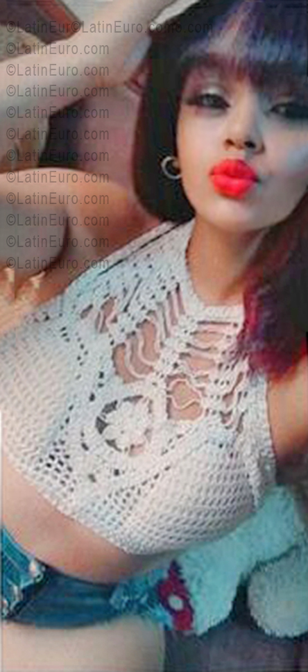 Date this lovely Dominican Republic girl Yudeny from Puerto Plata DO55827