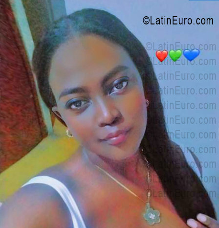 Date this fun Dominican Republic girl Selena from Santos Domingo DO55894