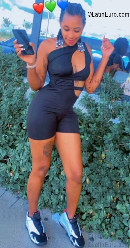 Date this tall Dominican Republic girl Ivelis from Santo Domingo DO55974