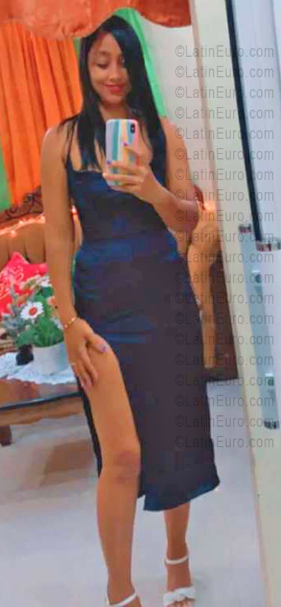Date this happy Dominican Republic girl Miosoty from Santo Domingo DO56049