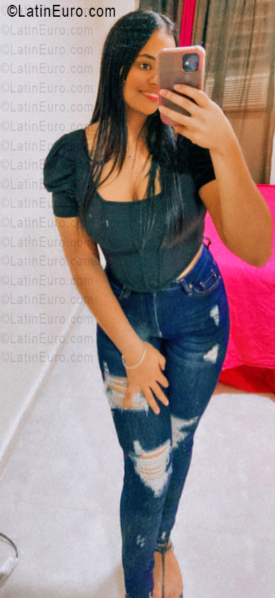 Date this georgeous Dominican Republic girl Vitaly from Moca DO56085