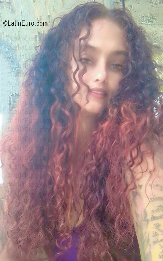 Date this young Dominican Republic girl Ana from Santo Domingo DO56086