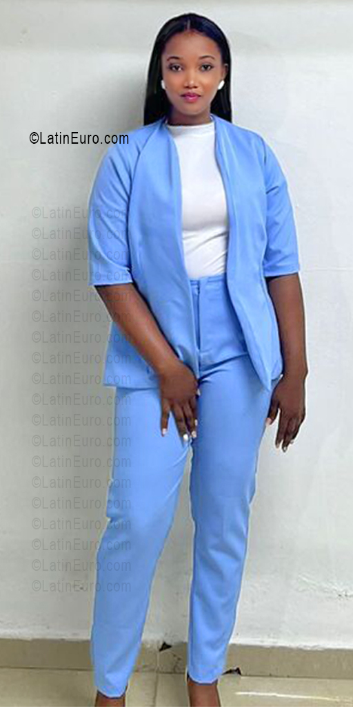 Date this hard body Dominican Republic girl Soledad from San Pedro De Macoris DO56105