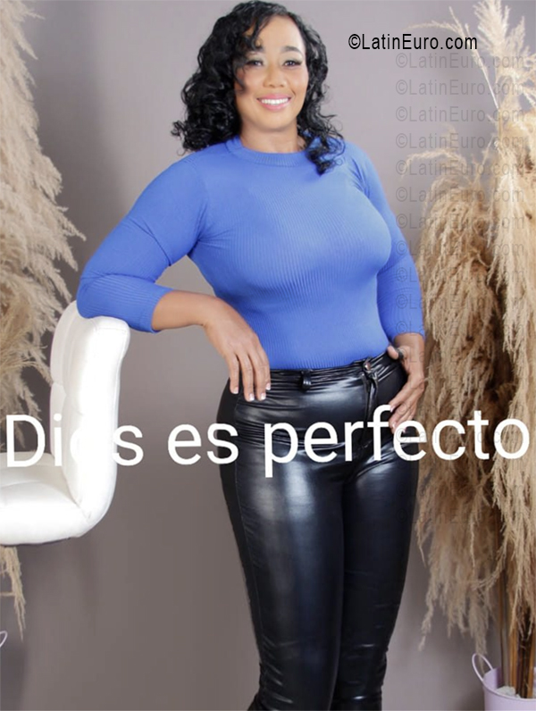 Date this exotic Dominican Republic girl Midaly from Nagua DO56134