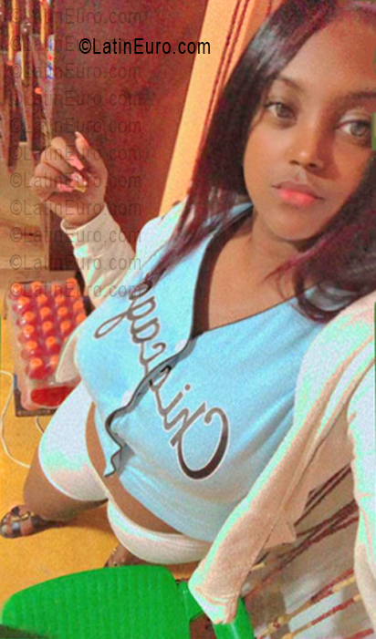 Date this young Dominican Republic girl Yossy from La Vega DO56206