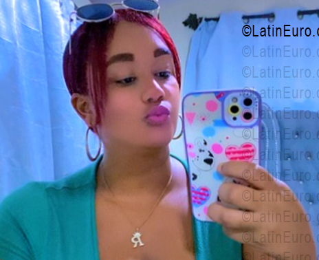 Date this delightful Dominican Republic girl Roseiris from Santo Domingo DO56311