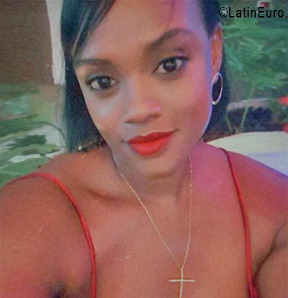 Date this pretty Dominican Republic girl Seline from Santo Domingo DO56706