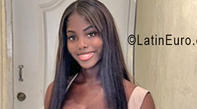 Date this hard body Dominican Republic girl Natalia from Romana DO56494