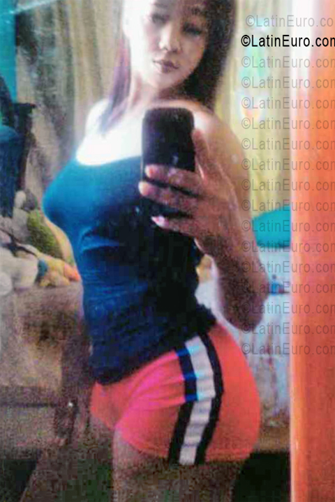 Date this attractive Dominican Republic girl Lina from Esperanza DO56541