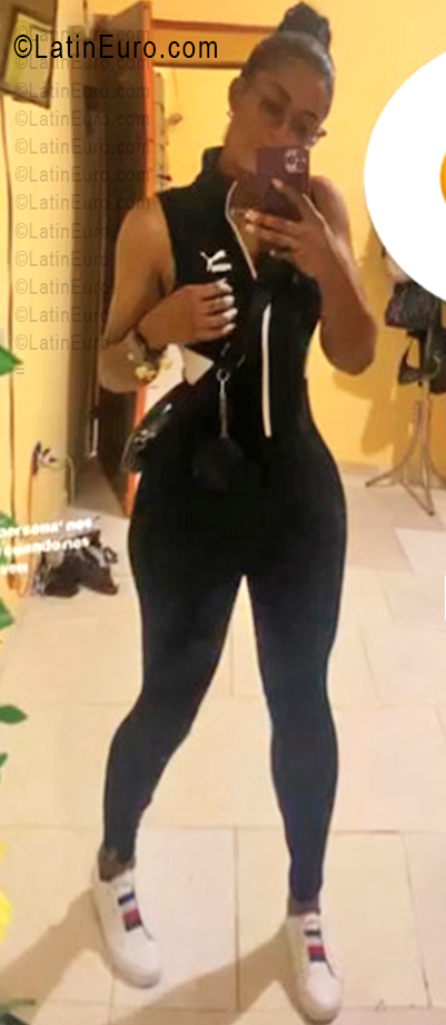 Date this fun Dominican Republic girl Daniela from Barahona DO56595