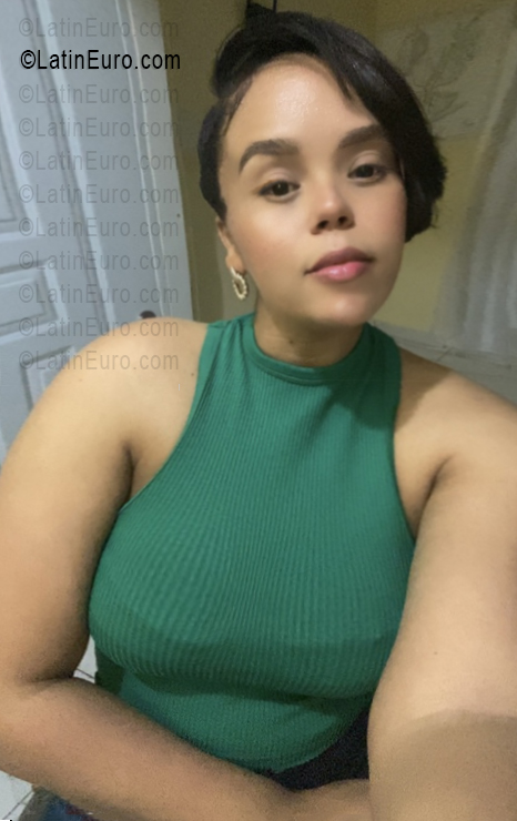 Date this fun Dominican Republic girl Rina from Santo Domingo DO56622