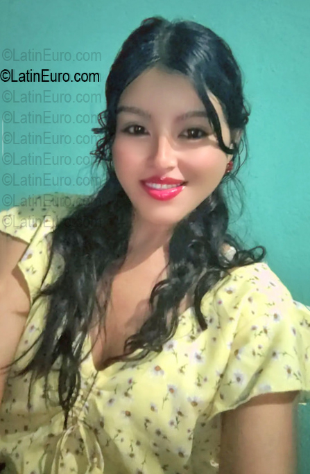 Date this young Honduras girl Evelin from San Pedro Sula HN3010