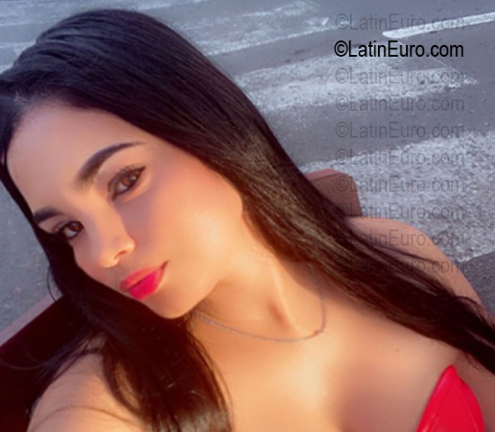 Date this pretty Dominican Republic girl Jenn from Santiago DO56738