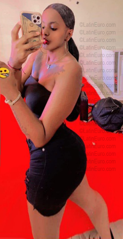Date this sultry Dominican Republic girl Esther from Santiago De Los Caballeros DO56741