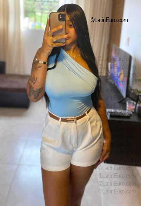 Date this georgeous Dominican Republic girl Rain from Santiago De Los Caballeros DO56765