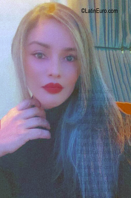 Date this georgeous Brazil girl Gislaine from Goiania BR12433