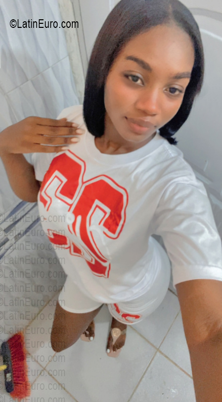 Date this stunning Dominican Republic girl Irene from San Pedro De Macoris DO56836