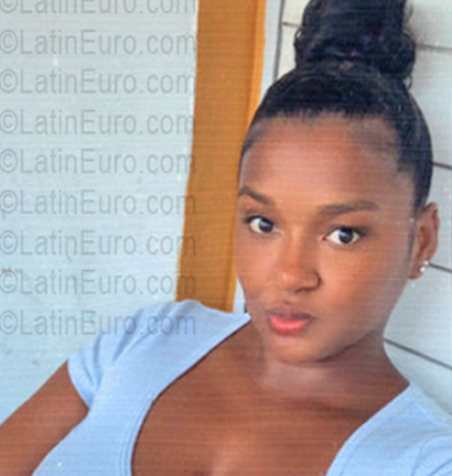 Date this charming Dominican Republic girl Leandri from Santo Domingo DO56837