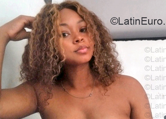 Date this nice looking Colombia girl Melina from Cali CO33858