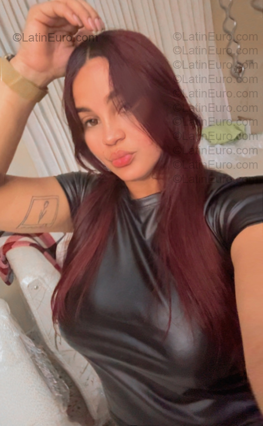Date this sensual Dominican Republic girl Erika from San Francisco De Macoris DO57060