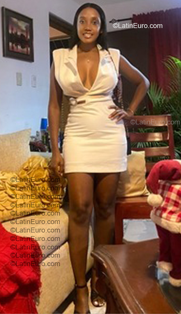 Date this young Dominican Republic girl Wilcy from Santo Domingo DO57166