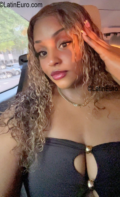 Date this happy United States girl Katherine from New York US25827